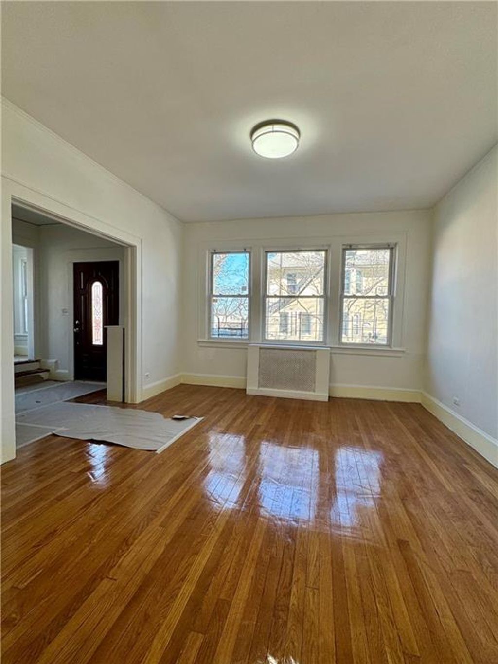 Photo of 10 Errington Place, Staten Island, NY 10304 (MLS # 499095)