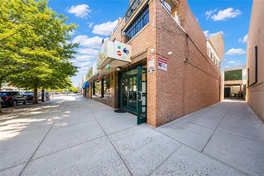Photo of 1270 Bay Ridge Parkway #1, Brooklyn, NY 11228 (MLS # 501386)