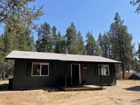 Photo of 52960 Snow Flake Lane, La Pine, OR 97739 (MLS # 220215338)