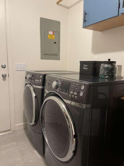 Tiny photo for 52960 Snow Flake Lane, La Pine, OR 97739 (MLS # 220215338)