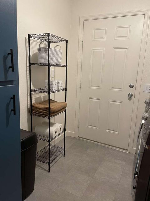 Tiny photo for 52960 Snow Flake Lane, La Pine, OR 97739 (MLS # 220215338)