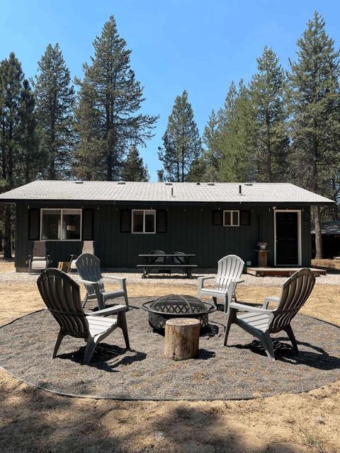 Tiny photo for 52960 Snow Flake Lane, La Pine, OR 97739 (MLS # 220215338)