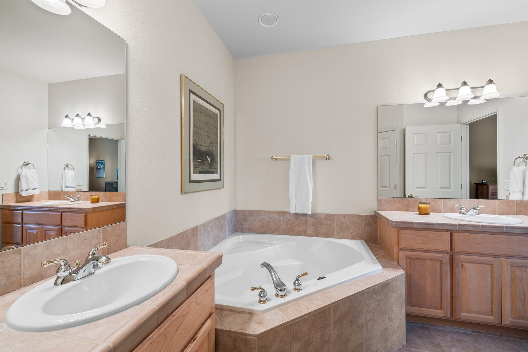 Broken Top - Residential