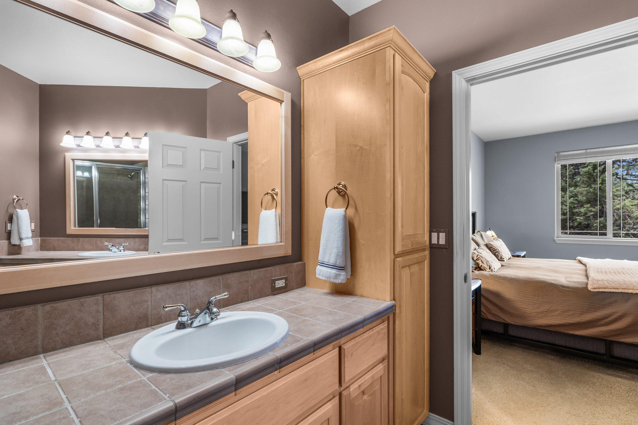 Broken Top - Residential