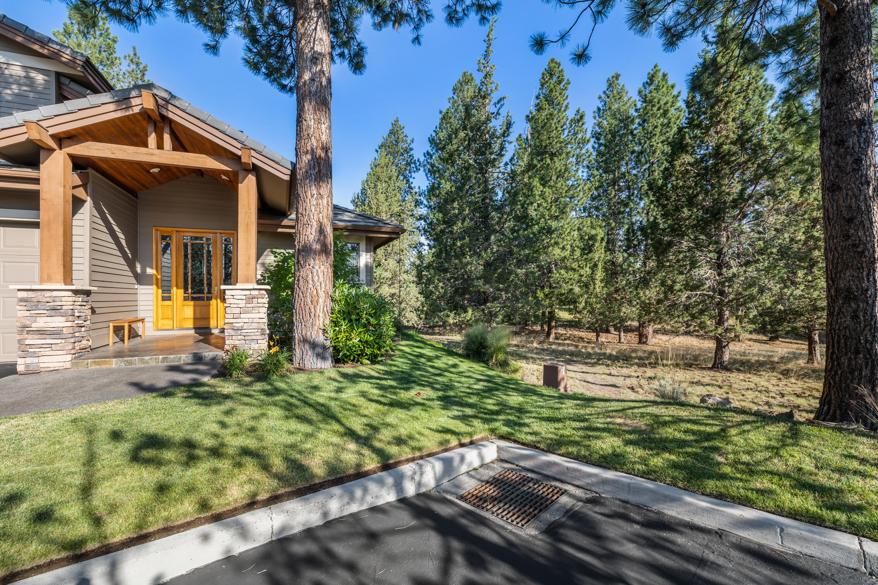 Broken Top - Residential