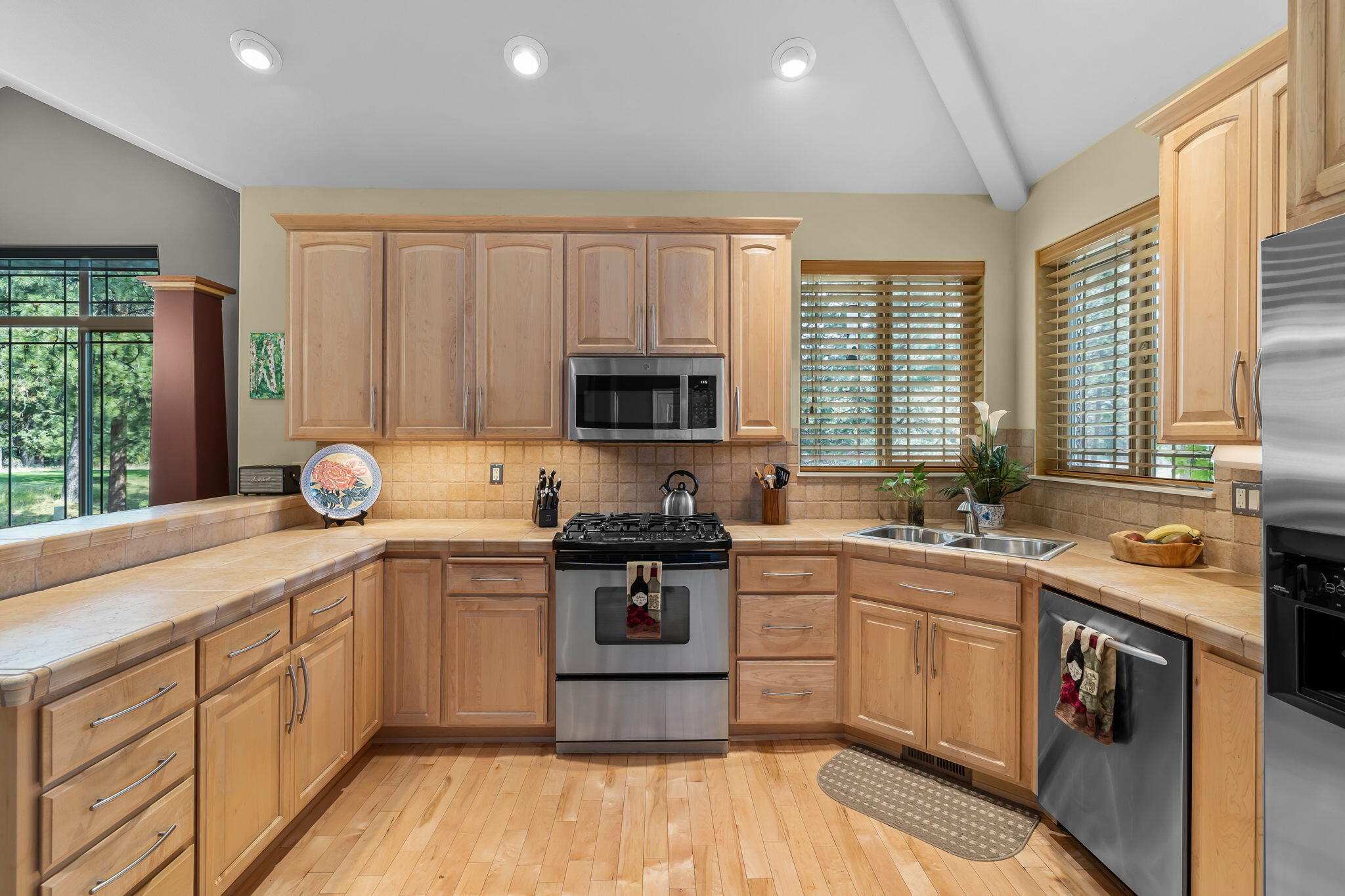 Broken Top - Residential