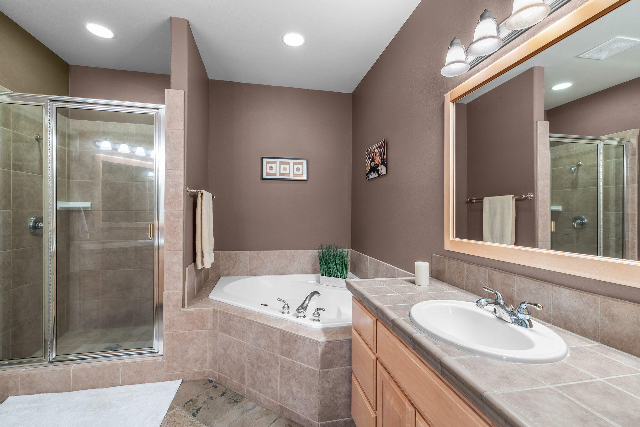 Broken Top - Residential