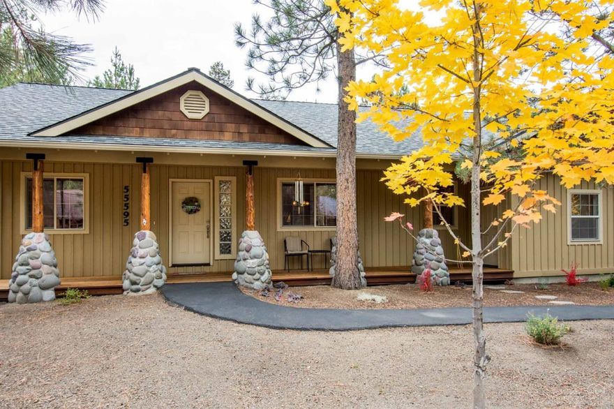 Immaculate single level home in River Meadows! Great Room floor plan with separated bedrooms, Floor to ceiling river rock frpl, vaulted ceilings, tile counters & floors, new carpet in the master bdrm, solid knotty pine doors, and wood trim throughout, spacious and partially surrounded back deck that has been newly refinished and so much more! Community is bordered by the Deschutes River and National Forest, it has a clubhouse, pool, tennis & pickle ball courts, basketball court and private boat launch.