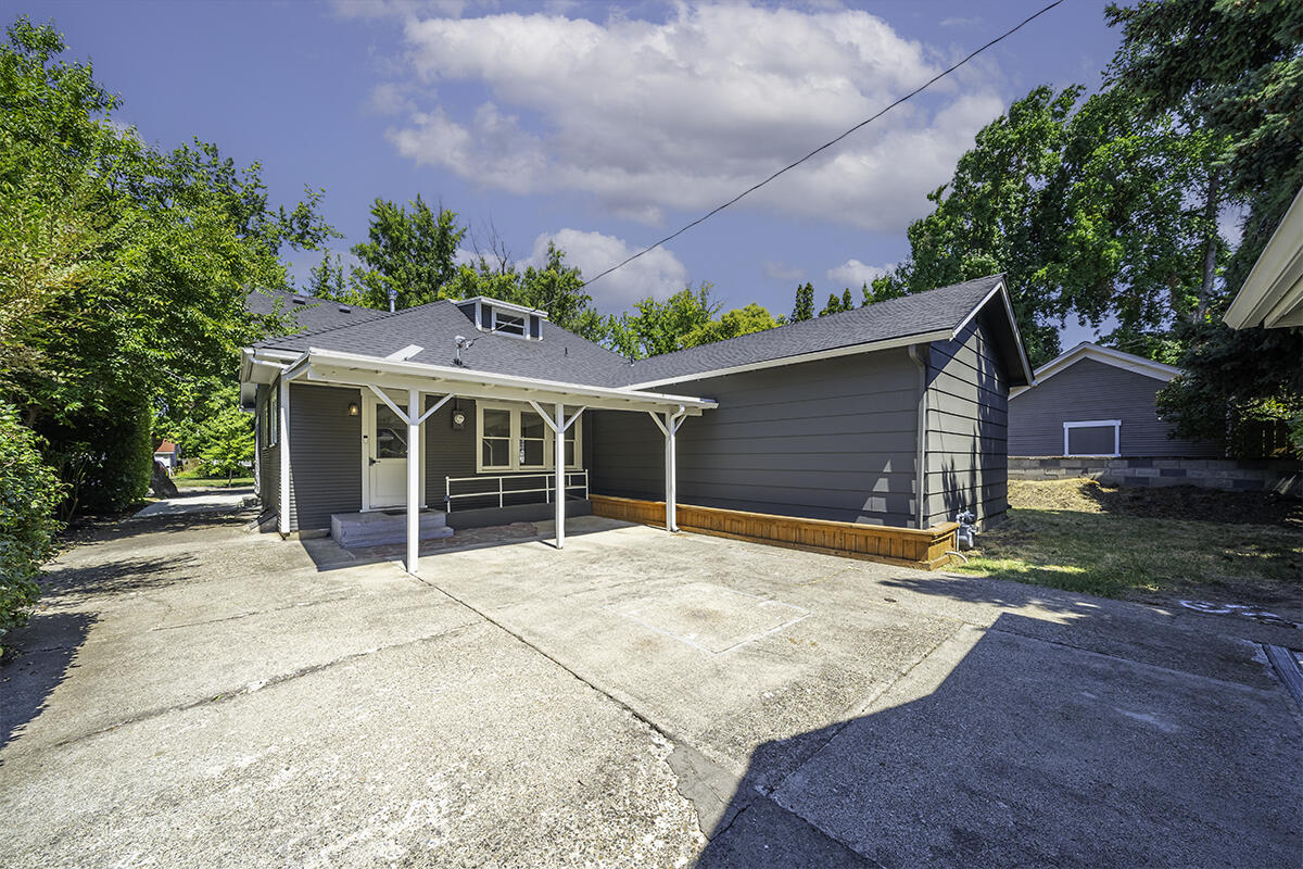 Queen Anne Addition - Residential