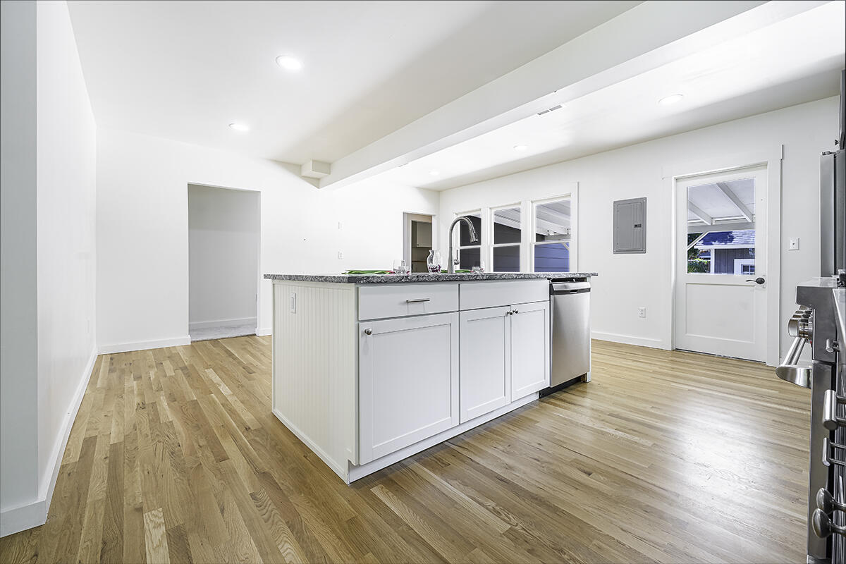 Queen Anne Addition - Residential