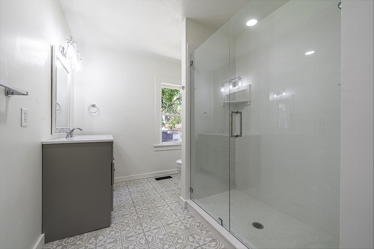 Queen Anne Addition - Residential