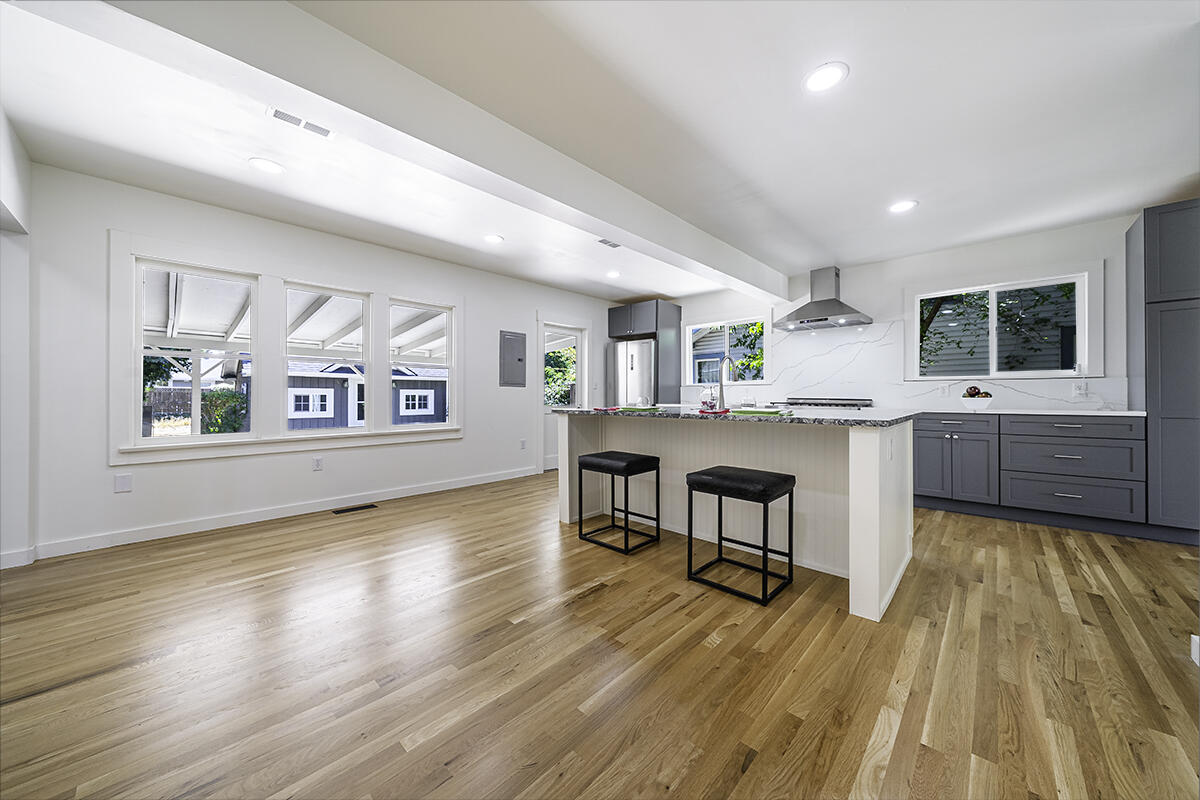 Queen Anne Addition - Residential