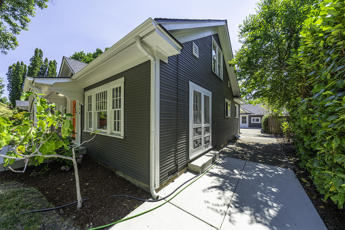 Queen Anne Addition - Residential