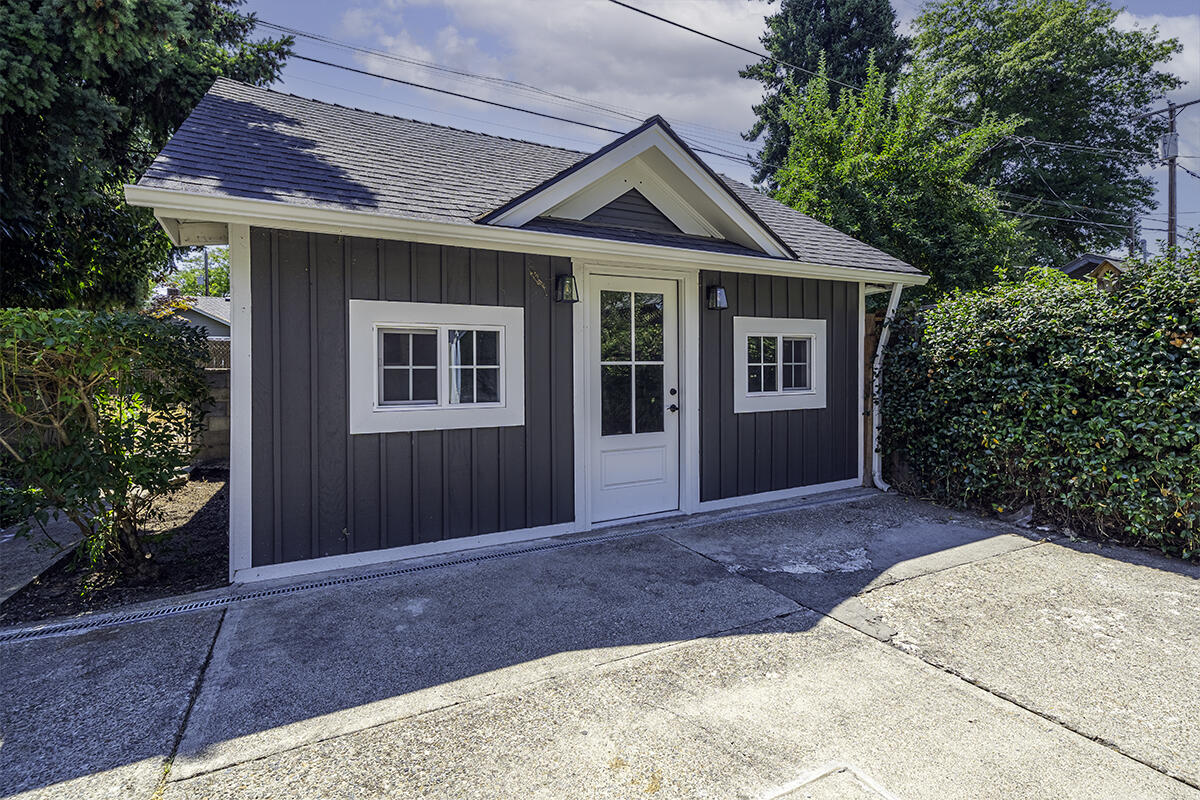 Queen Anne Addition - Residential