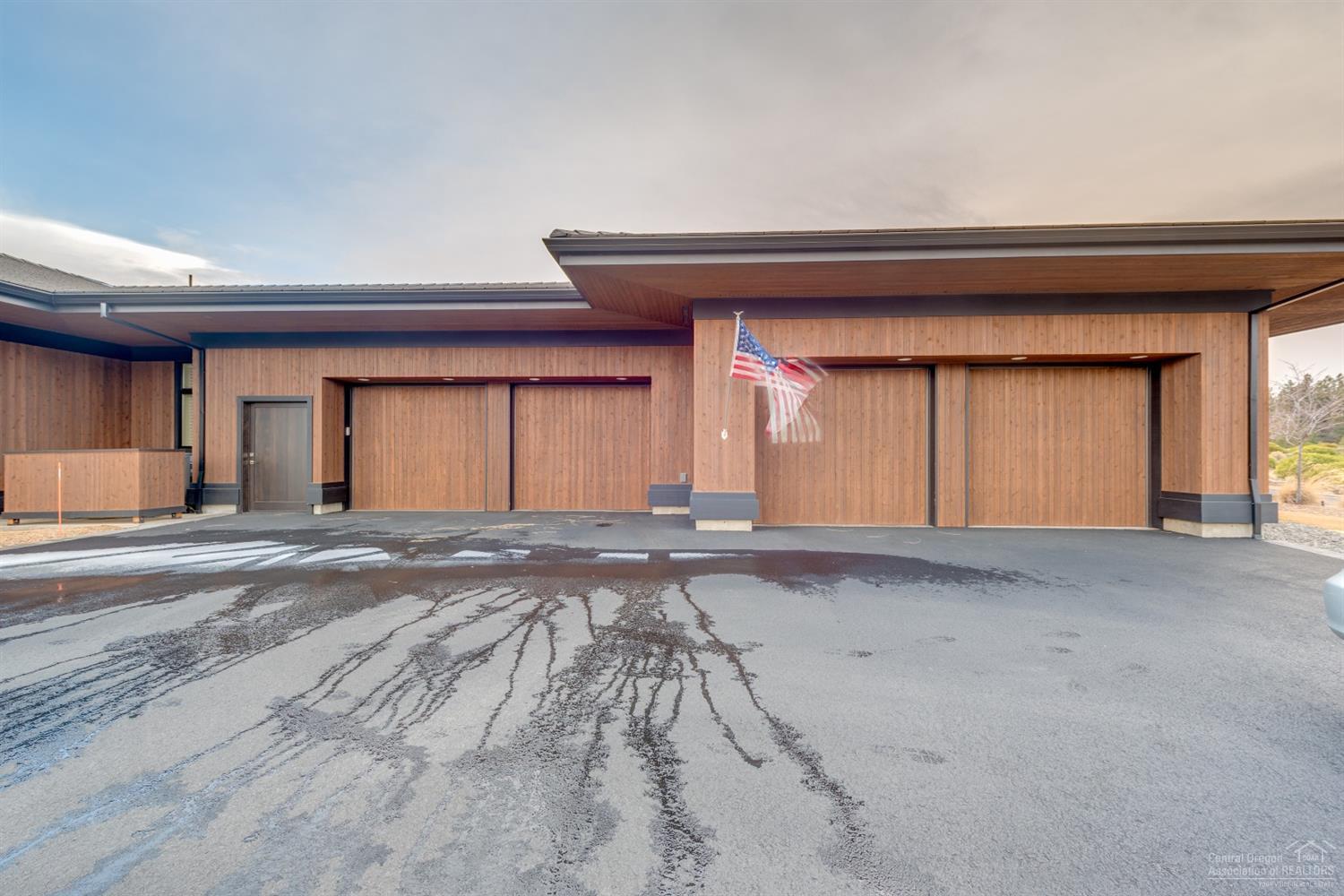 The Highlands at Broken Top - Residential