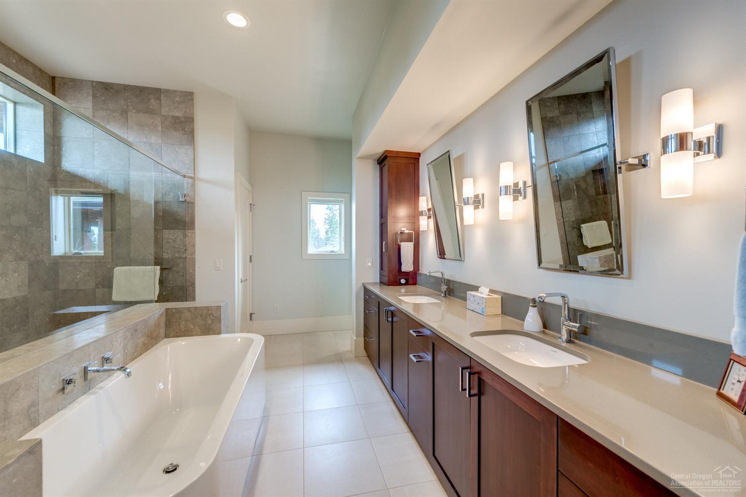 The Highlands at Broken Top - Residential