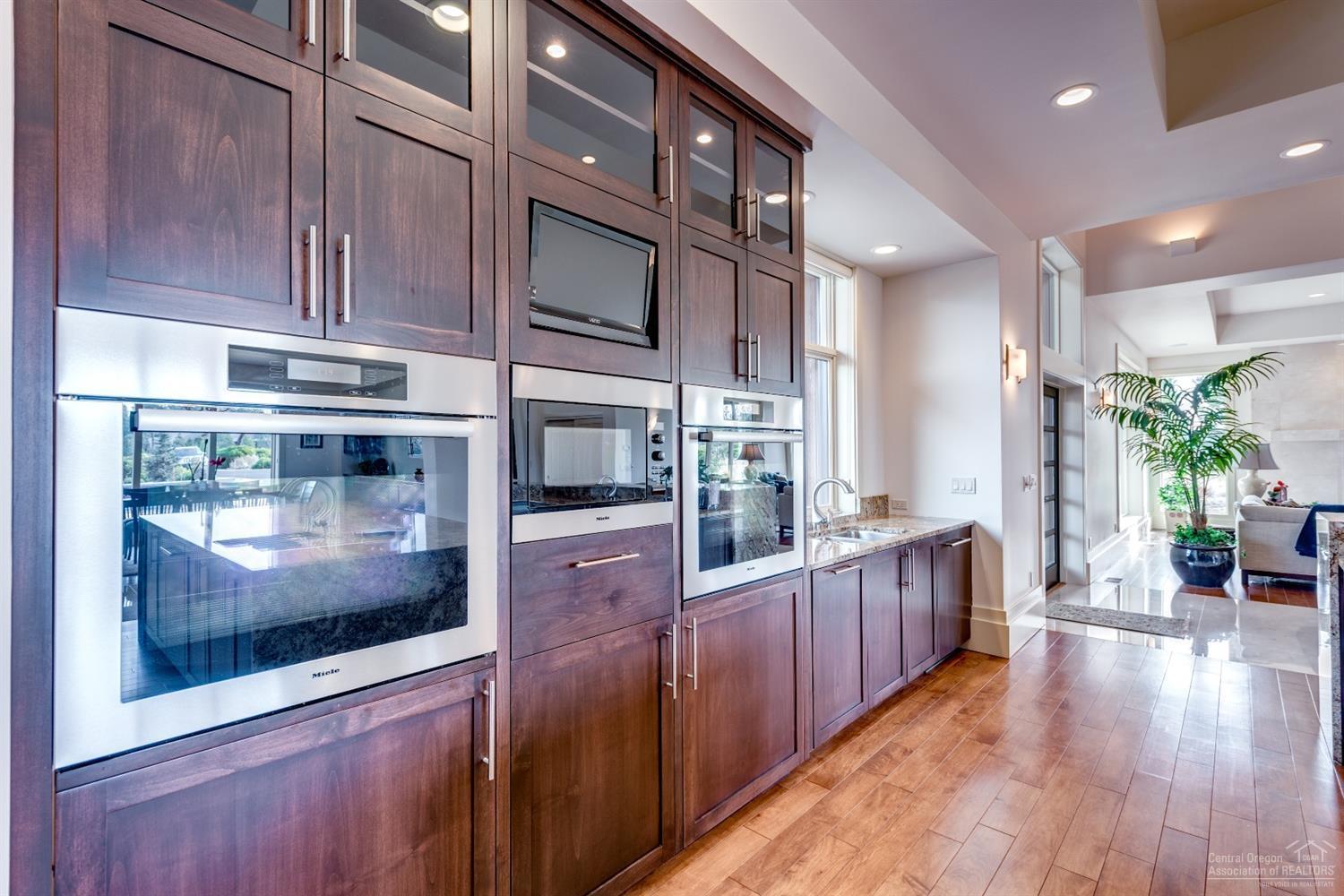 The Highlands at Broken Top - Residential