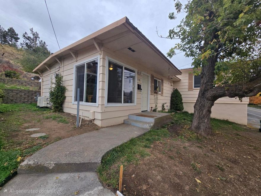 This spacious property features 2 large bedrooms, 1.5 baths, and an open floor plan perfect for entertaining. The home has been updated with new double-pane windows, a new heat pump, and fresh paint.  Step outside to the terraced backyard and enjoy views of Lake Ewauna, the migratory bird trails, and the city.