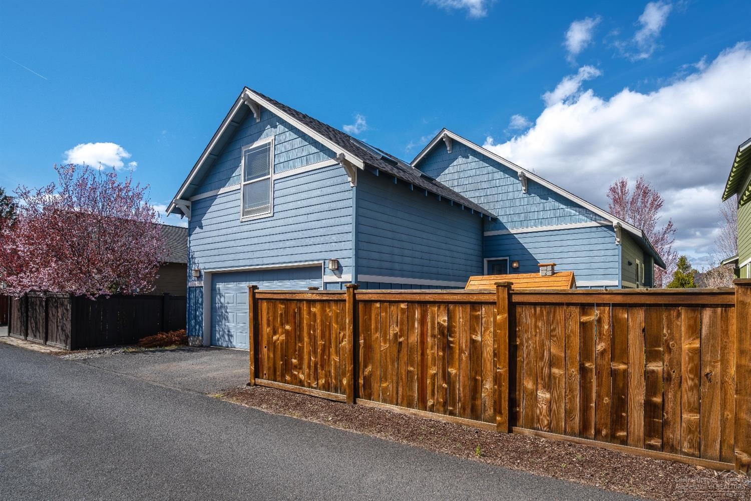 Oakview - Residential