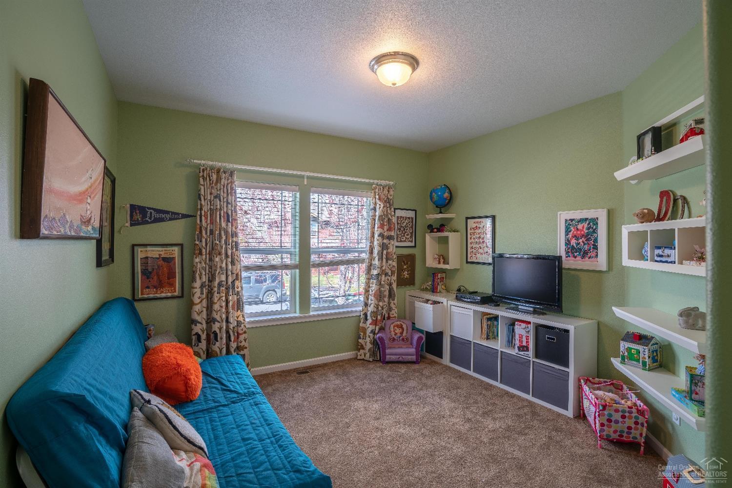 Oakview - Residential