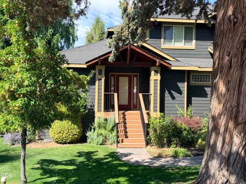 Photo of 4819 Falcon Drive, Klamath Falls, OR 97601 (MLS # 220227225)