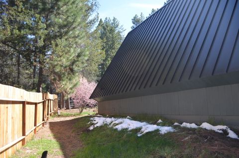 Tiny photo for 132 Ozmar Lane, Crescent, OR 97733 (MLS # 220219709)