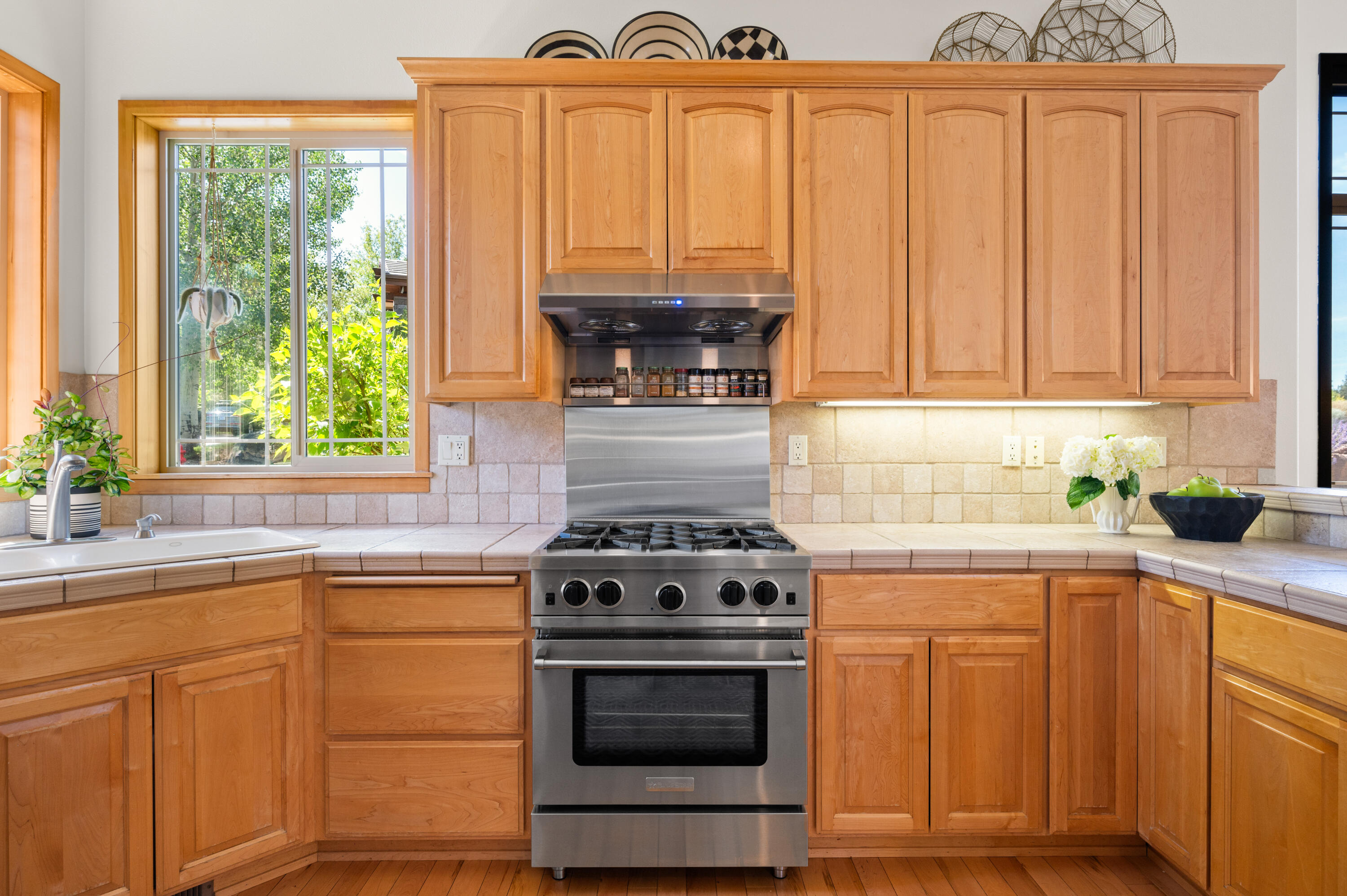 Broken Top - Residential