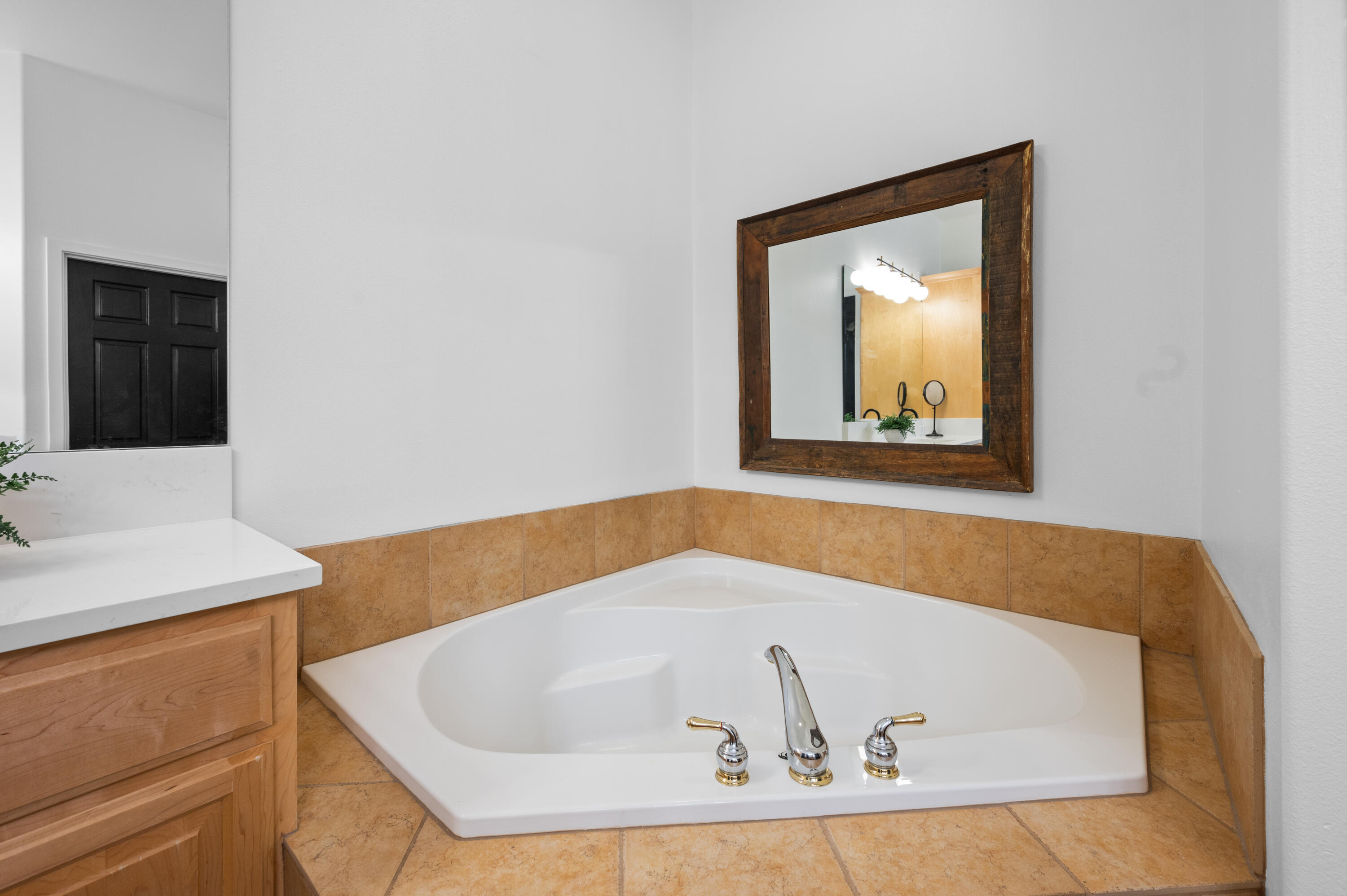 Broken Top - Residential