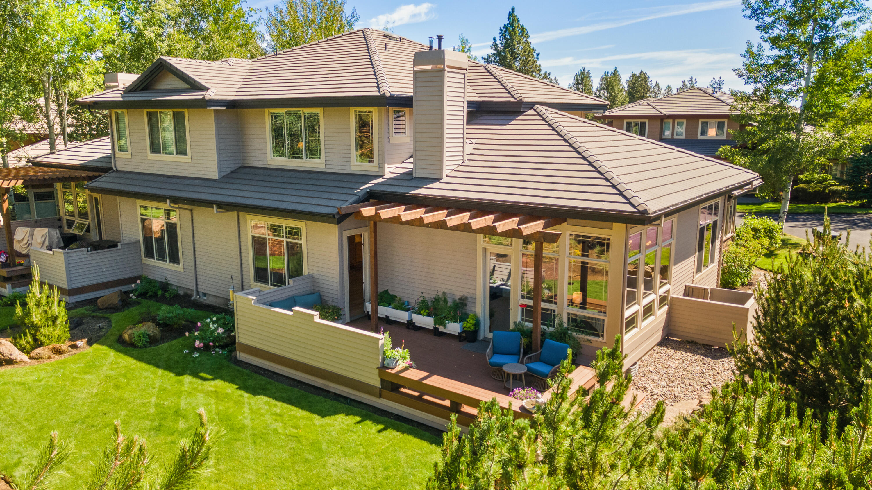 Broken Top - Residential