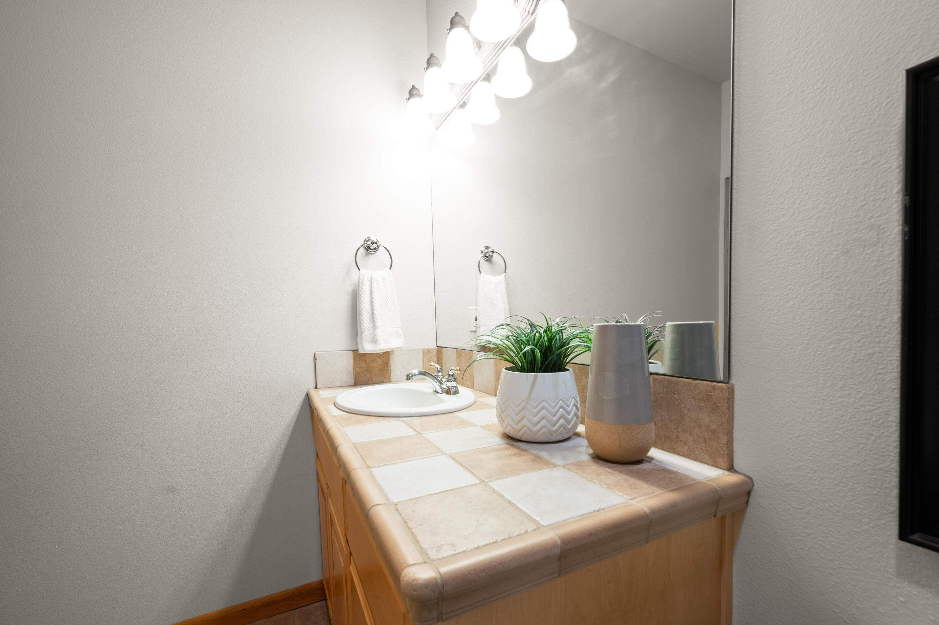 Broken Top - Residential