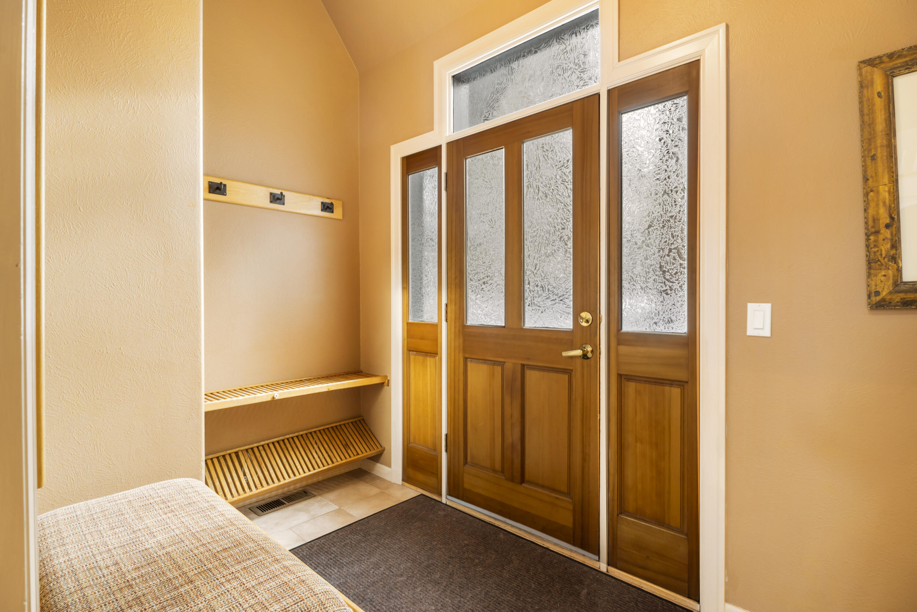 StoneTH - Residential