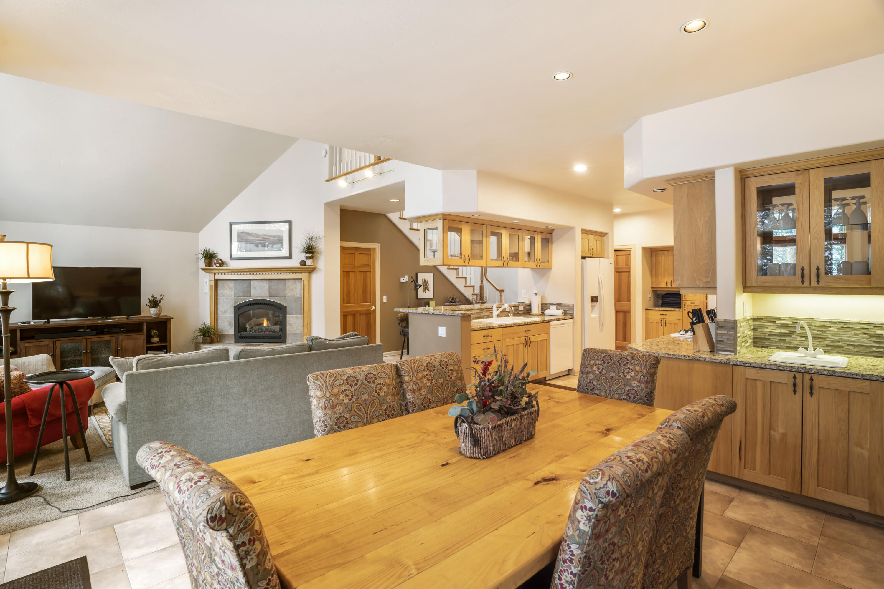 StoneTH - Residential