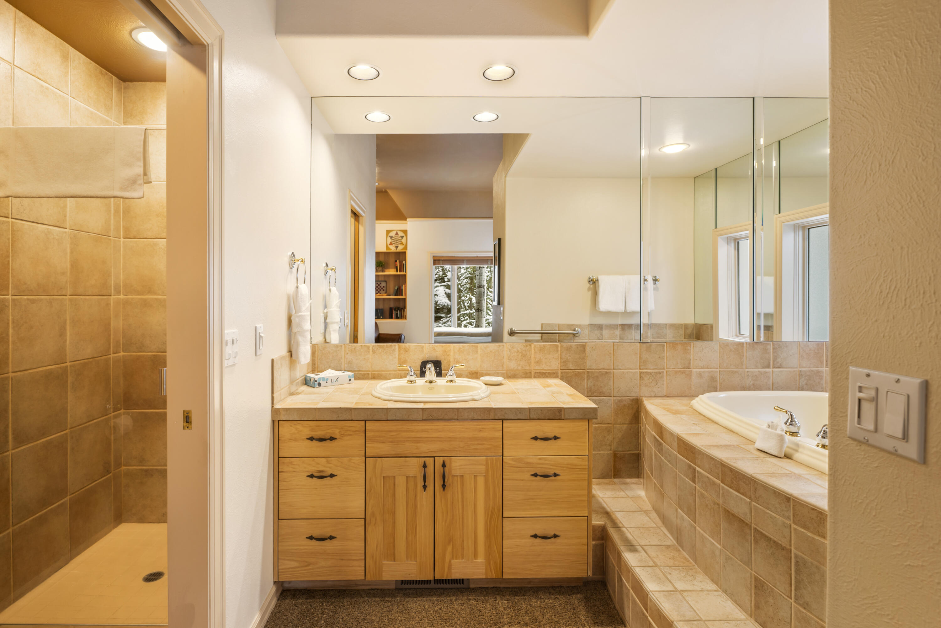 StoneTH - Residential