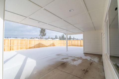 Tiny photo for 51779 Morning Pine Drive #134, La Pine, OR 97739 (MLS # 220195955)