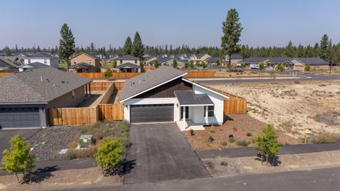Tiny photo for 51779 Morning Pine Drive #134, La Pine, OR 97739 (MLS # 220195955)