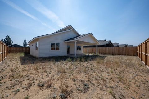 Tiny photo for 51779 Morning Pine Drive #134, La Pine, OR 97739 (MLS # 220195955)