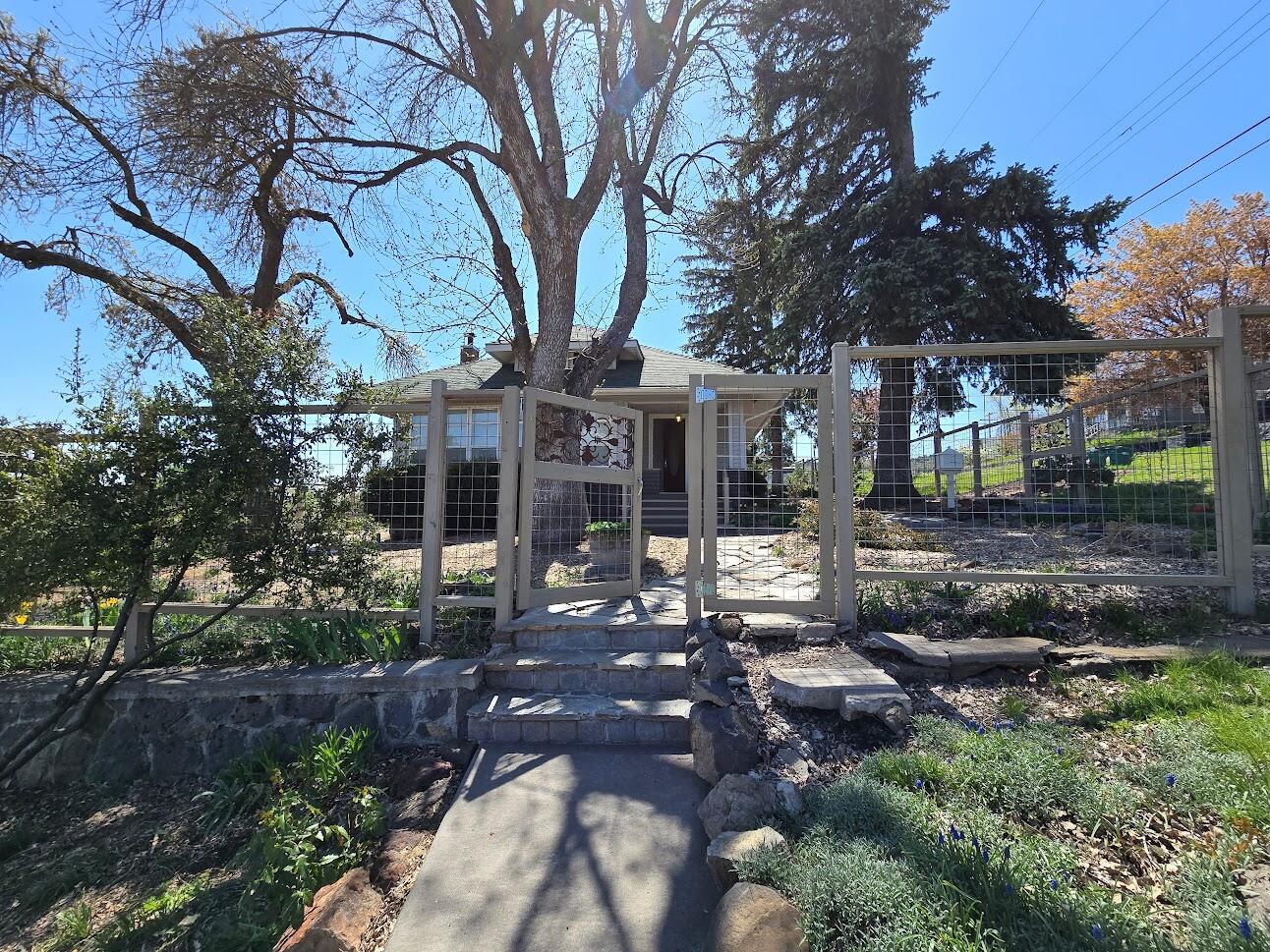Klamath Falls -Ewauna Heights Addition - Residential
