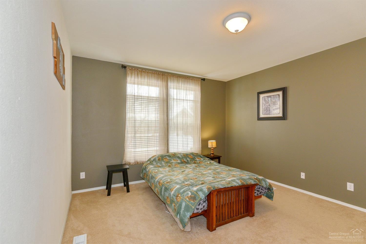 Pines At Sisters - Residential