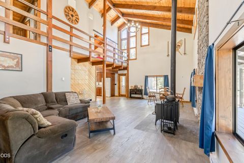 Tiny photo for 16101 Park Drive, La Pine, OR 97739 (MLS # 220222868)