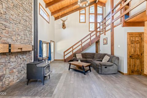 Tiny photo for 16101 Park Drive, La Pine, OR 97739 (MLS # 220222868)