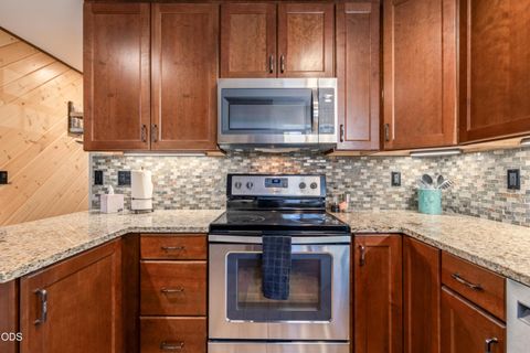 Tiny photo for 16101 Park Drive, La Pine, OR 97739 (MLS # 220222868)