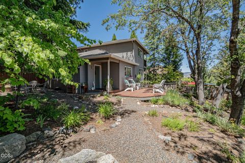 Tiny photo for 590 Taylor Street, Ashland, OR 97520 (MLS # 220223937)