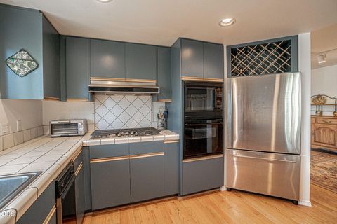 Tiny photo for 590 Taylor Street, Ashland, OR 97520 (MLS # 220223937)