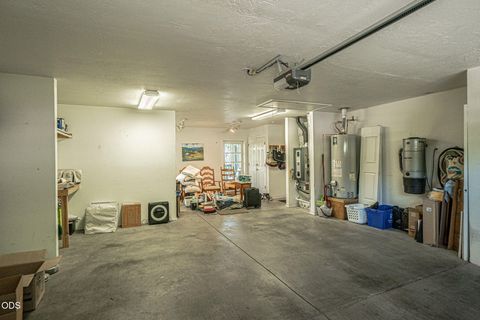 Tiny photo for 590 Taylor Street, Ashland, OR 97520 (MLS # 220223937)