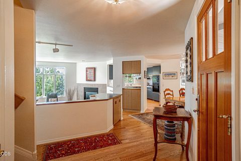 Tiny photo for 590 Taylor Street, Ashland, OR 97520 (MLS # 220223937)