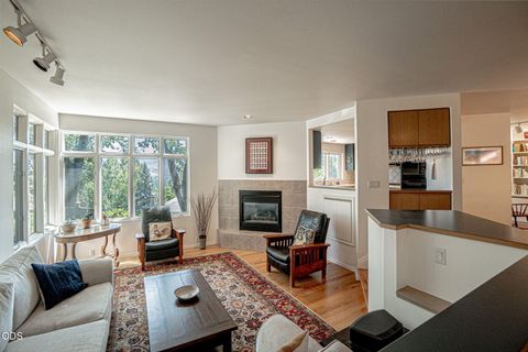 Tiny photo for 590 Taylor Street, Ashland, OR 97520 (MLS # 220223937)