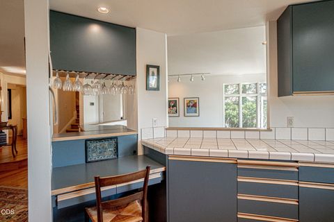 Tiny photo for 590 Taylor Street, Ashland, OR 97520 (MLS # 220223937)