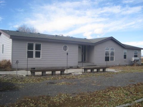 Tiny photo for 20954 S Poe Valley Road, Klamath Falls, OR 97603 (MLS # 220207149)