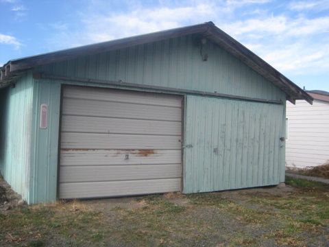 Tiny photo for 20954 S Poe Valley Road, Klamath Falls, OR 97603 (MLS # 220207149)