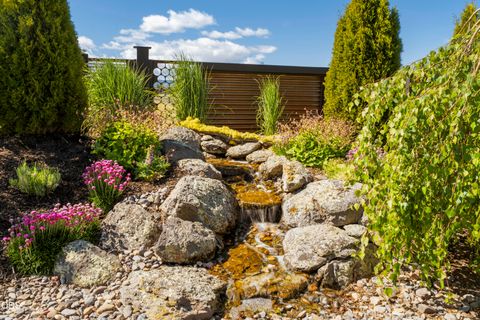 Tiny photo for 471 E Diamond Peak Avenue, Sisters, OR 97759 (MLS # 220223209)